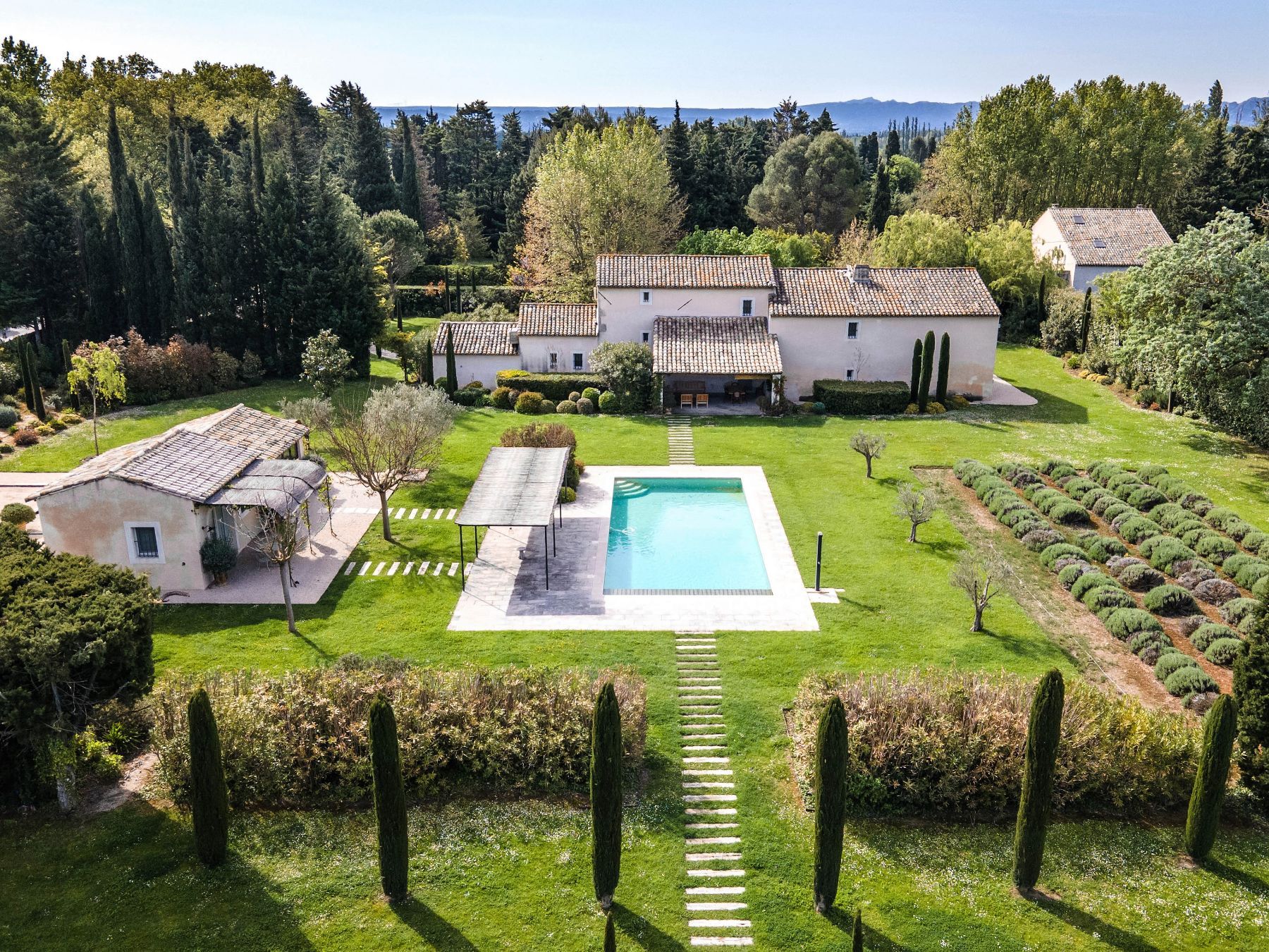 Mas des Costieres villa photo.